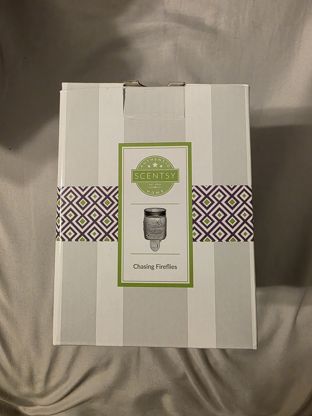 Scentsy Chasing Fireflies Wax Warmer - White with Purple Pattern